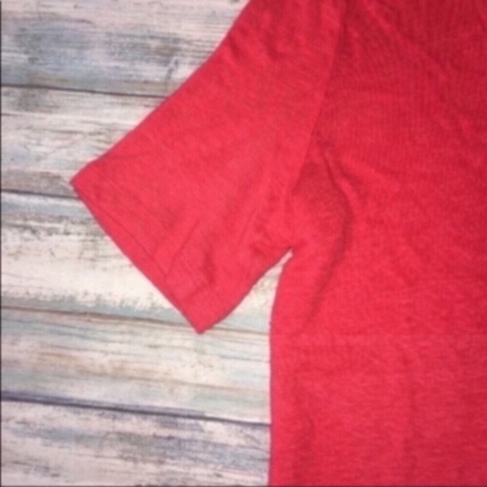 Banana Republic Basic Red Blouse - Picture 2 of 4